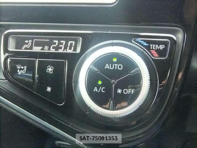 Toyota AQUA 2019-03 7499490-6