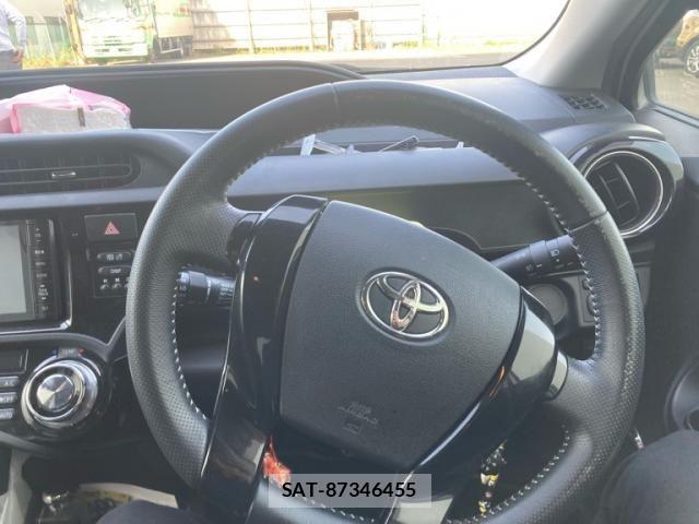 Toyota AQUA 2016-04 7499498-10