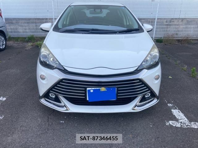 Toyota AQUA 2016-04 7499498-0