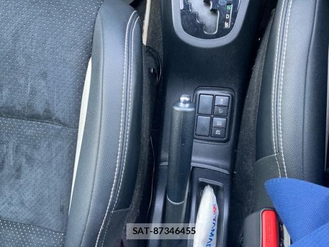 Toyota AQUA 2016-04 7499498-18