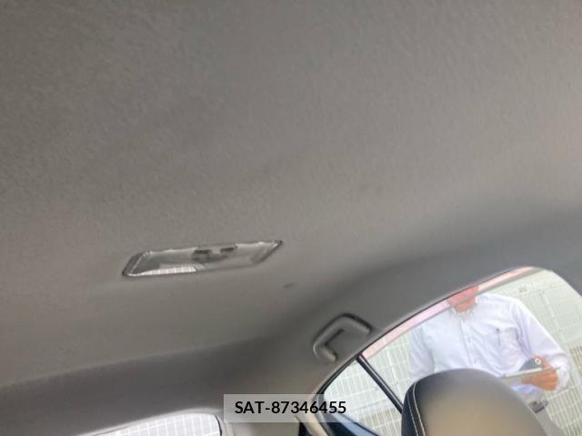 Toyota AQUA 2016-04 7499498-22