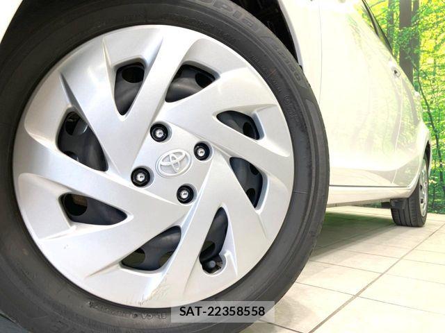 Toyota AQUA 2017-07 7499491-12