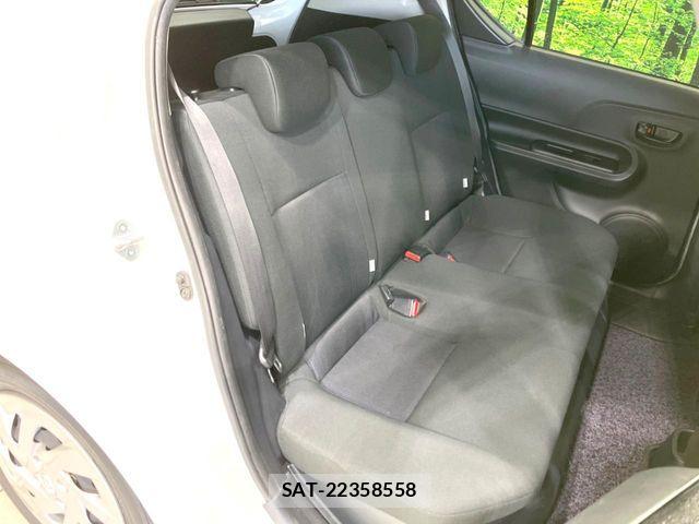 Toyota AQUA 2017-07 7499491-8
