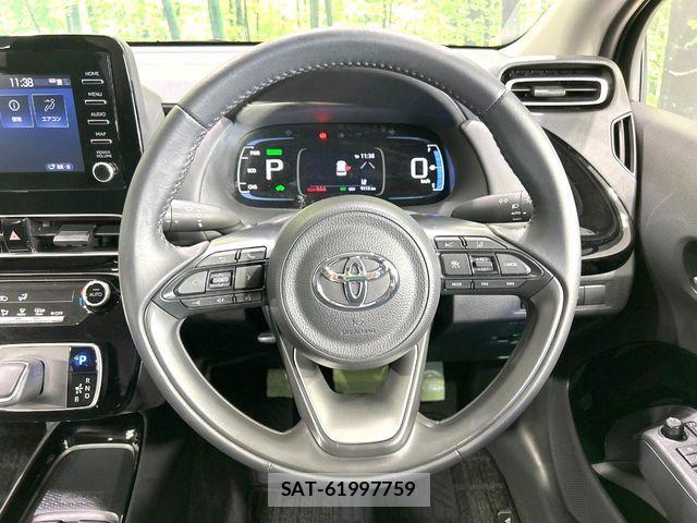 Toyota AQUA 2024-10 7499481-11