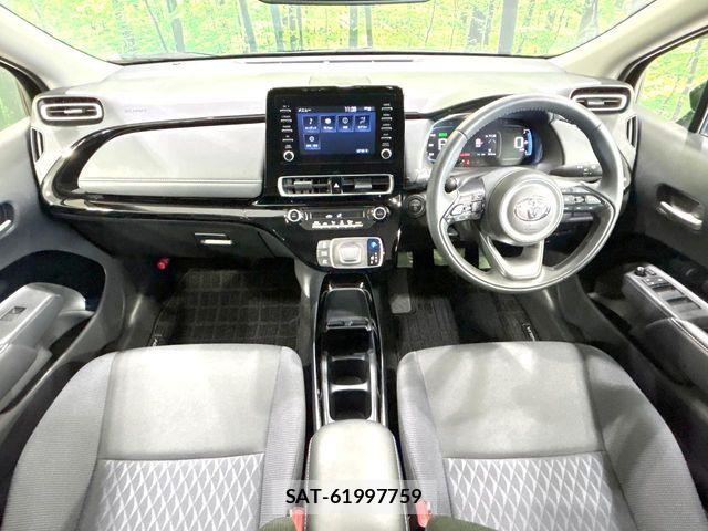 Toyota AQUA 2024-10 7499481-1