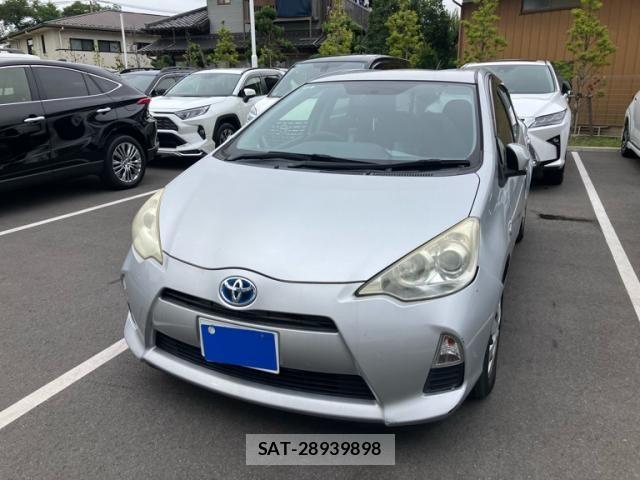 Toyota AQUA 2013-07 7508110-0