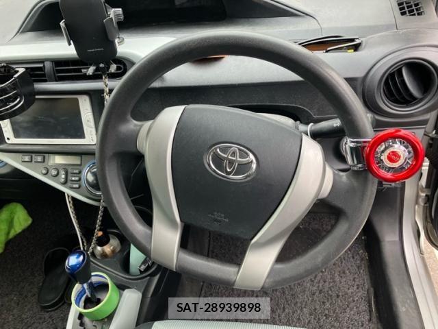 Toyota AQUA 2013-07 7508110-14
