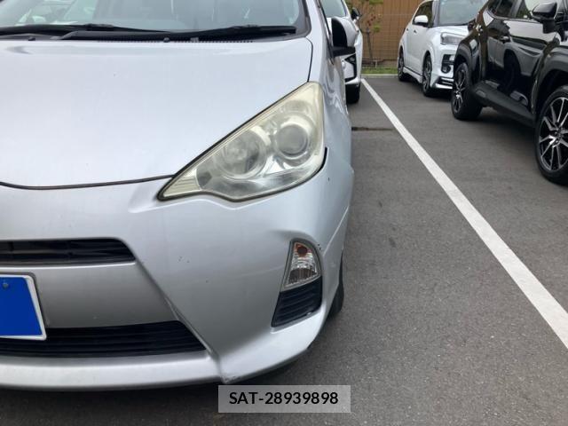Toyota AQUA 2013-07 7508110-8