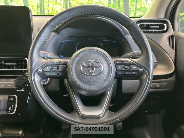 Toyota AQUA 2023-01 7499474-10