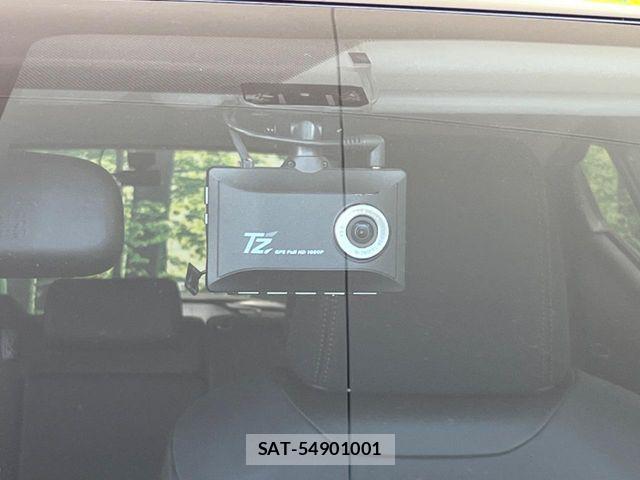Toyota AQUA 2023-01 7499474-4