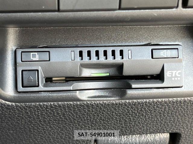 Toyota AQUA 2023-01 7499474-5