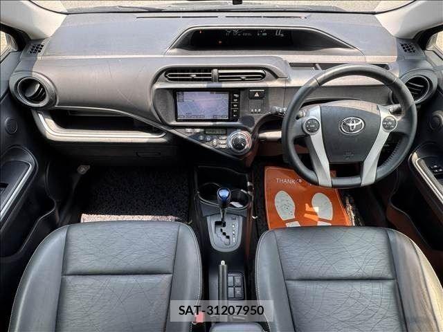 Toyota AQUA 2014-10 7508100-1