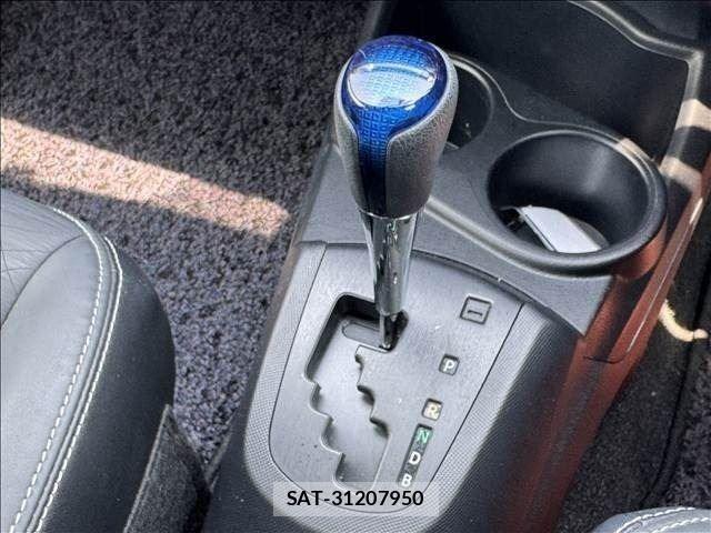 Toyota AQUA 2014-10 7508100-21