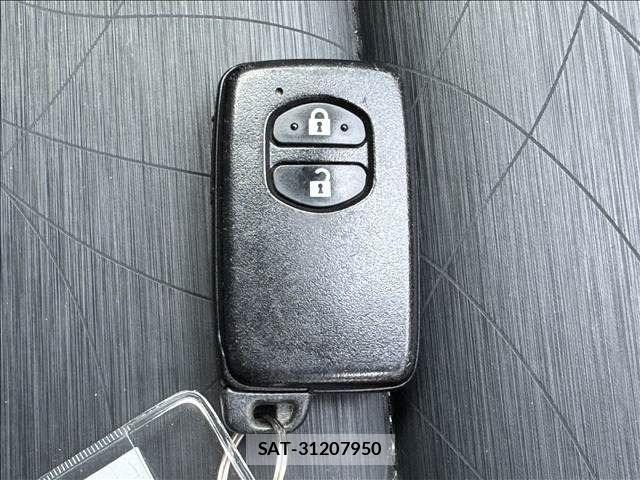 Toyota AQUA 2014-10 7508100-29