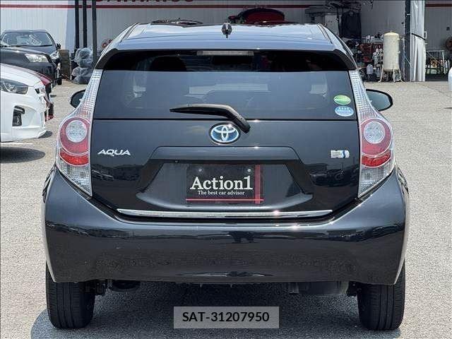 Toyota AQUA 2014-10 7508100-4