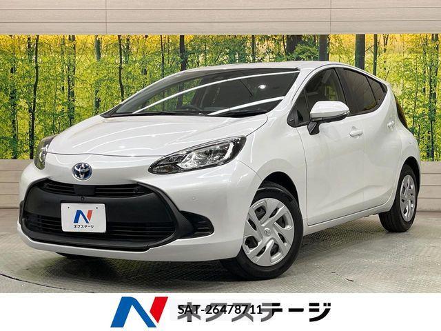 Toyota AQUA 2022-08 7499482-0