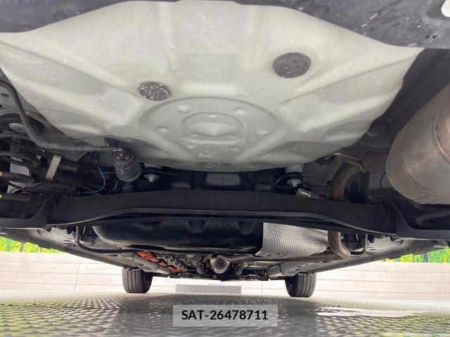 Toyota AQUA 2022-08 7499482-18