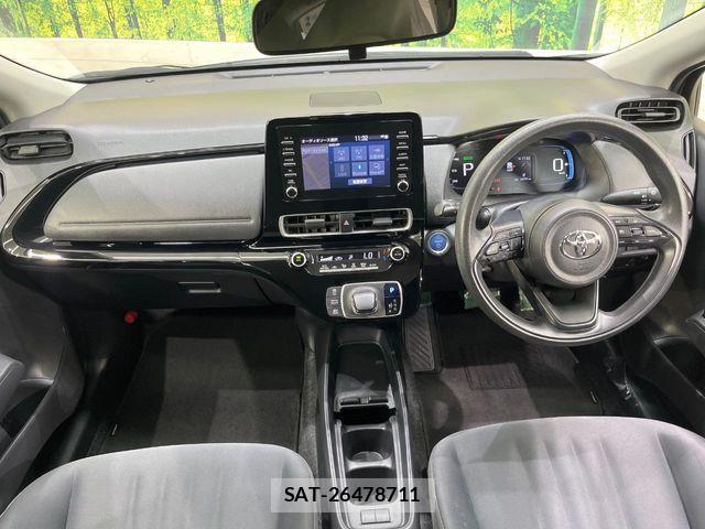 Toyota AQUA 2022-08 7499482-1