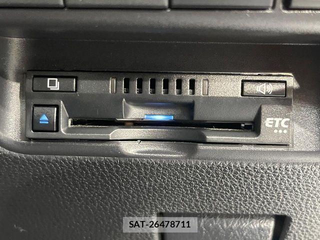 Toyota AQUA 2022-08 7499482-3