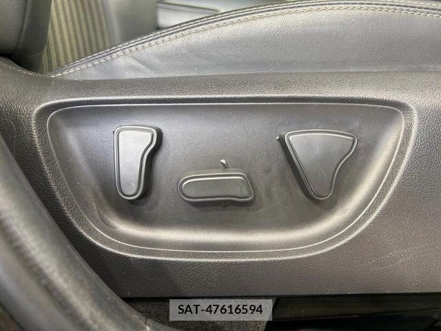 Toyota AQUA 2021-10 7561819-5