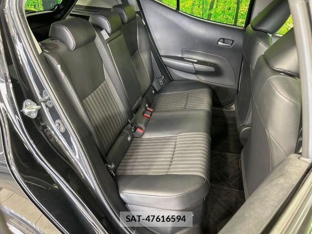 Toyota AQUA 2021-10 7561819-8