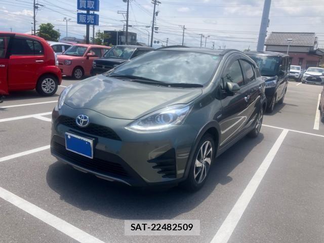 Toyota AQUA 2019-07 7561821-0