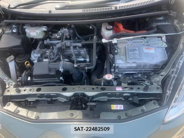 Toyota AQUA 2019-07 7561821-9
