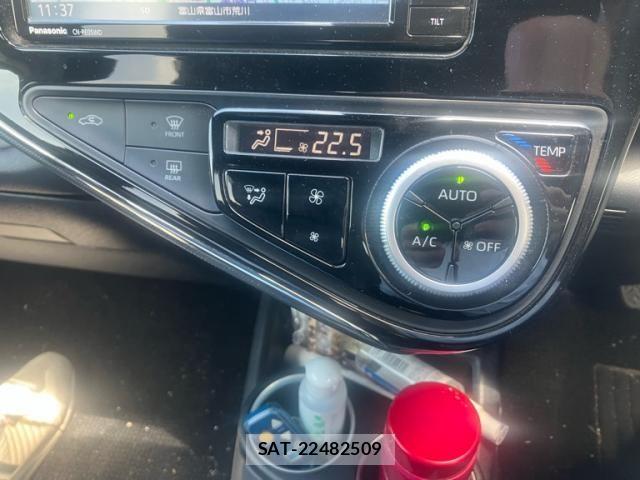 Toyota AQUA 2019-07 7561821-17