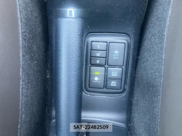 Toyota AQUA 2019-07 7561821-19