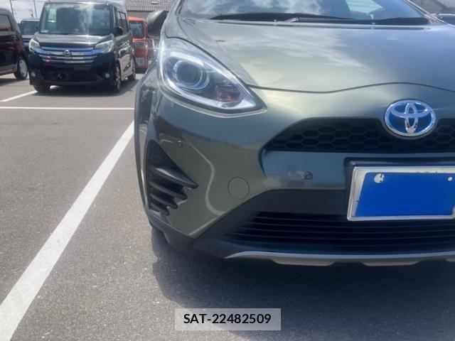 Toyota AQUA 2019-07 7561821-2