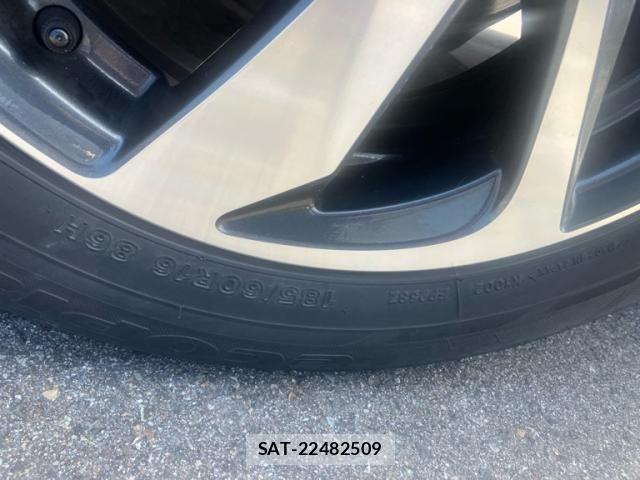 Toyota AQUA 2019-07 7561821-8