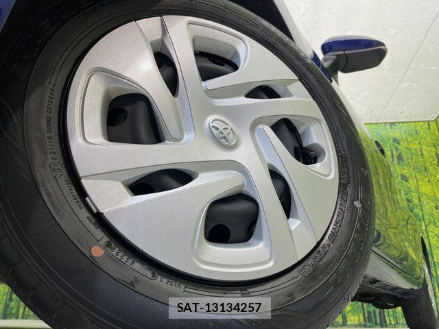 Toyota AQUA 2022-03 7561820-12