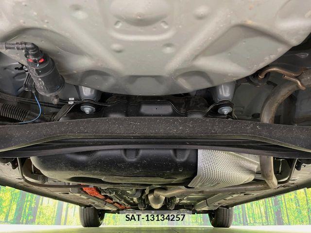 Toyota AQUA 2022-03 7561820-18