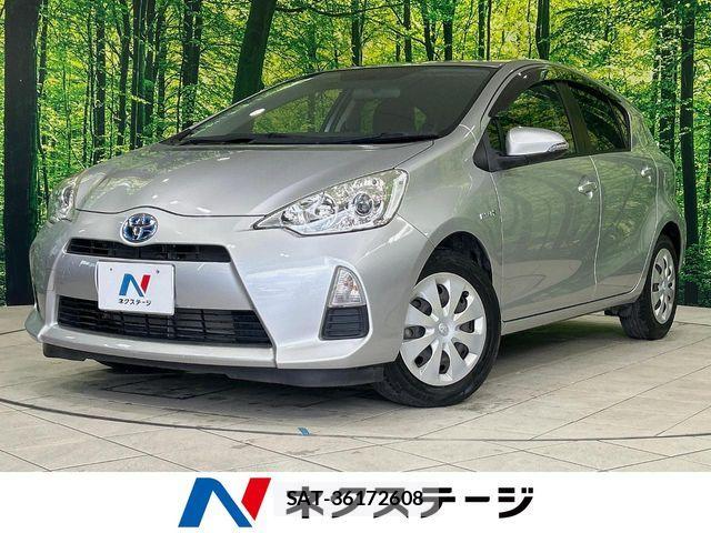 Toyota AQUA 2014-04 7561826-0