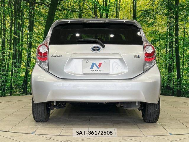 Toyota AQUA 2014-04 7561826-14