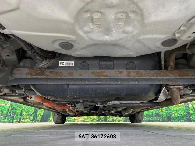 Toyota AQUA 2014-04 7561826-18