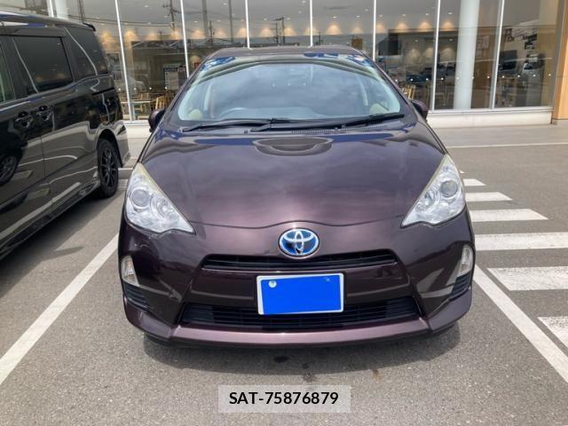 Toyota AQUA 2014-02 7561831-0