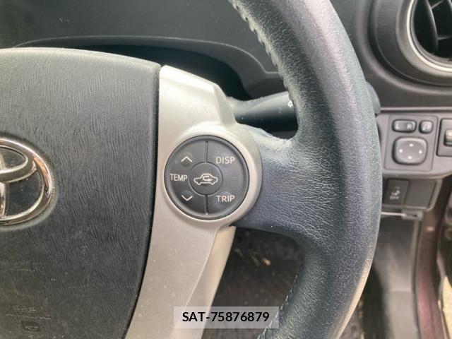 Toyota AQUA 2014-02 7561831-14