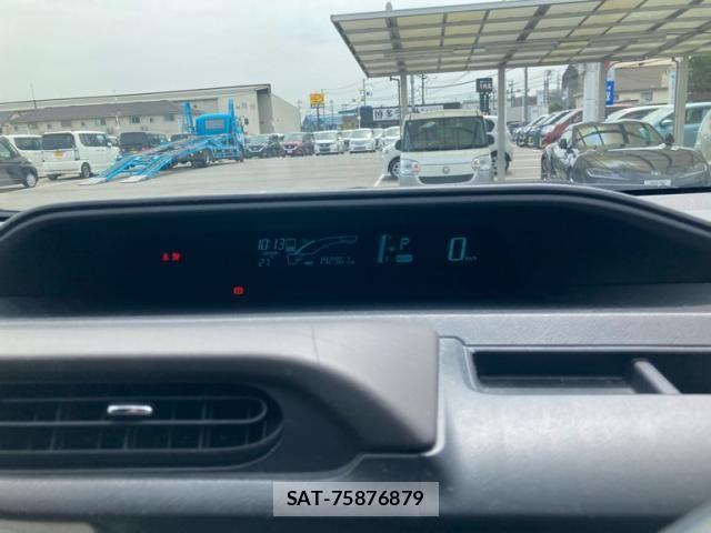 Toyota AQUA 2014-02 7561831-18