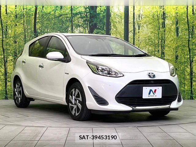 Toyota AQUA 2019-09 7561818-15