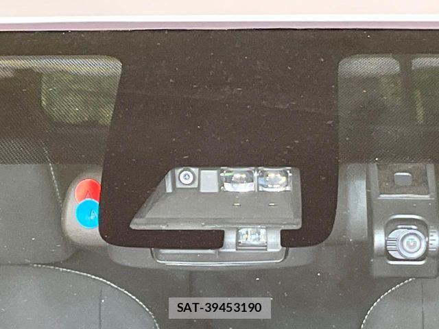 Toyota AQUA 2019-09 7561818-4