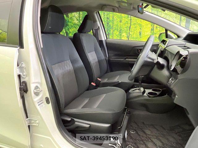 Toyota AQUA 2019-09 7561818-7