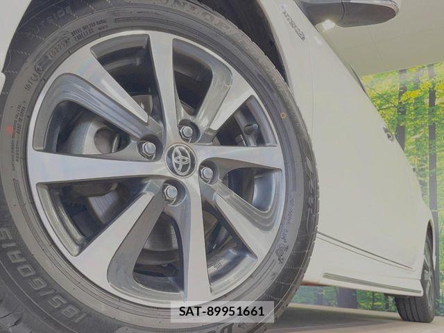 Toyota AQUA 2019-09 7561823-12