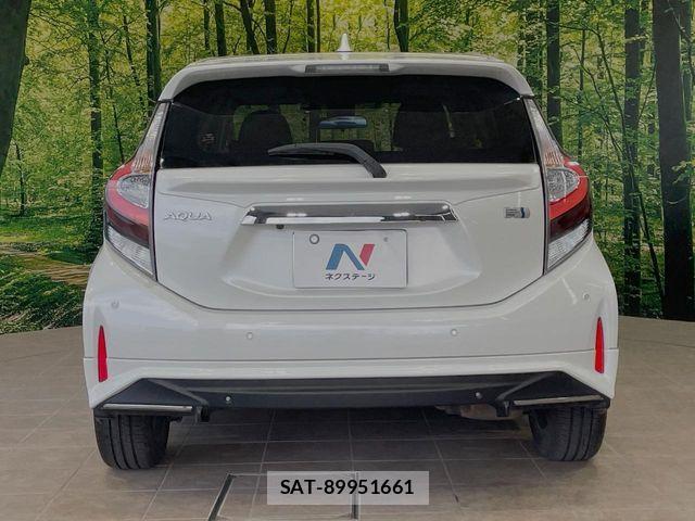 Toyota AQUA 2019-09 7561823-14