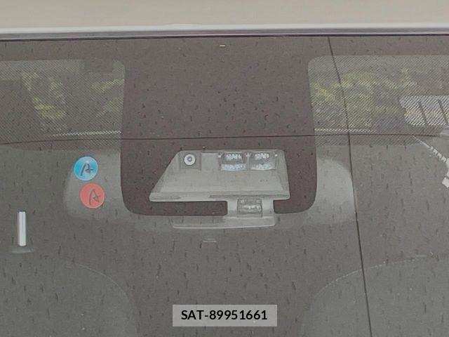 Toyota AQUA 2019-09 7561823-5