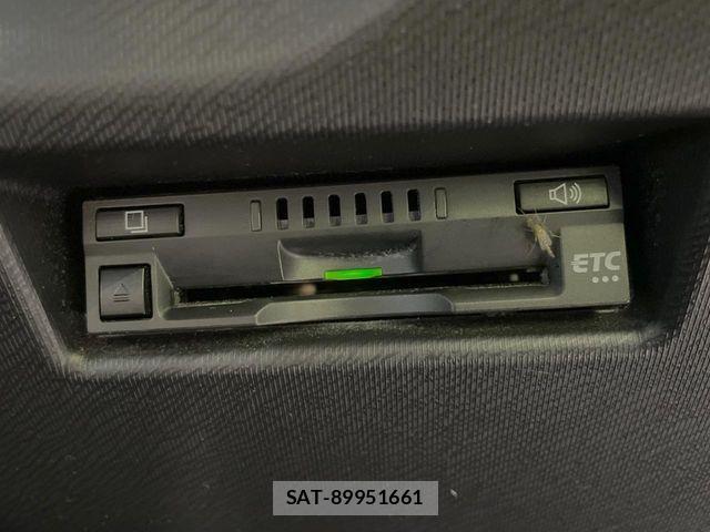 Toyota AQUA 2019-09 7561823-6