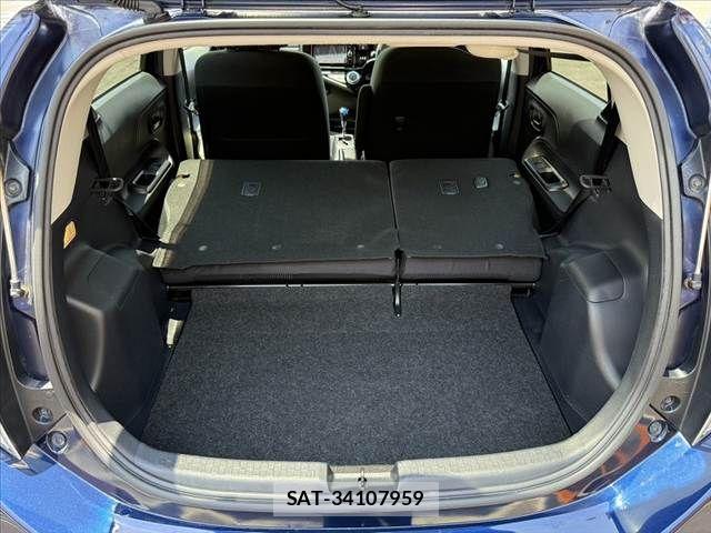 Toyota AQUA 2016-10 7561825-20