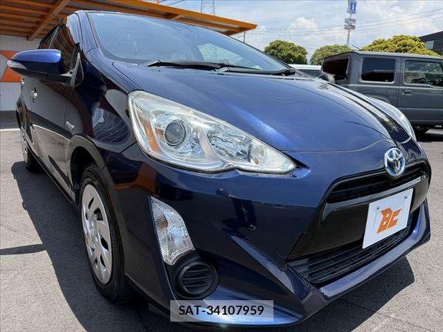 Toyota AQUA 2016-10 7561825-7
