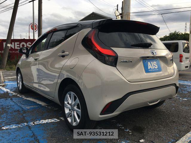 Toyota AQUA 2023-05 7561817-11