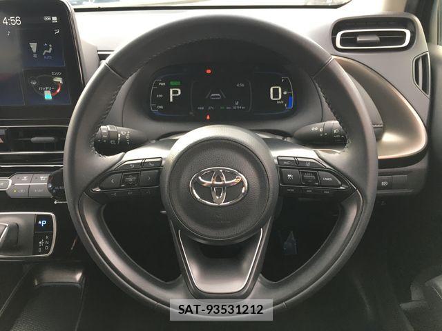 Toyota AQUA 2023-05 7561817-21